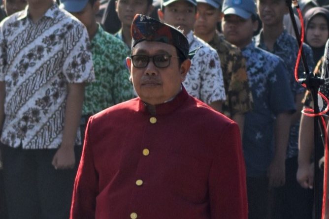 SMKN 1 Bangil Gelar Upacara Bendera Peringatan HUT ke-80 Kemerdekaan RI