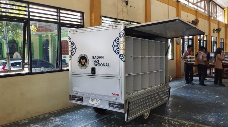 Dukung Gizi Siswa, SMKN 1 Bangil Gelar Program MBG