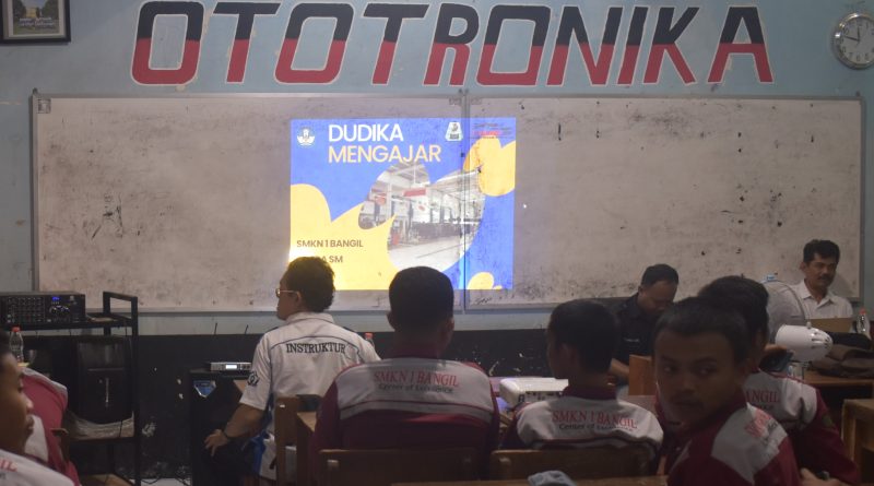 Putra SM Hadirkan Praktik Nyata di Ototronik